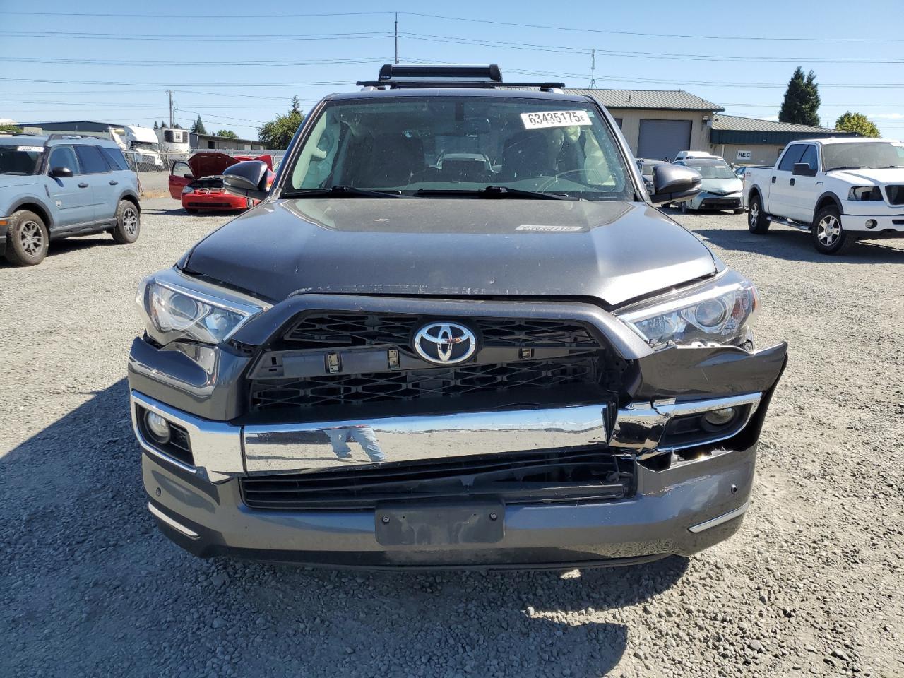 2017 Toyota 4Runner Sr5/Sr5 Premium - Image 5