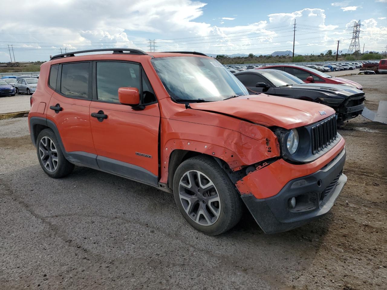 2015 Jeep Renegade Latitude - Image 4
