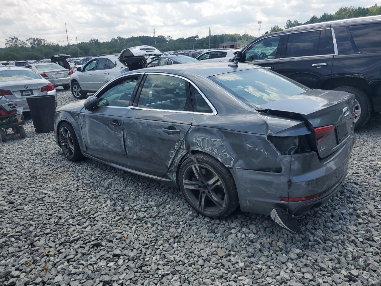 2017 Audi A4 Premium Plus - Фото 2