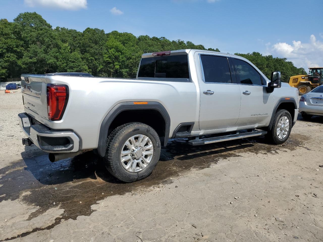 2020 GMC Sierra K2500 Denali - Image 3