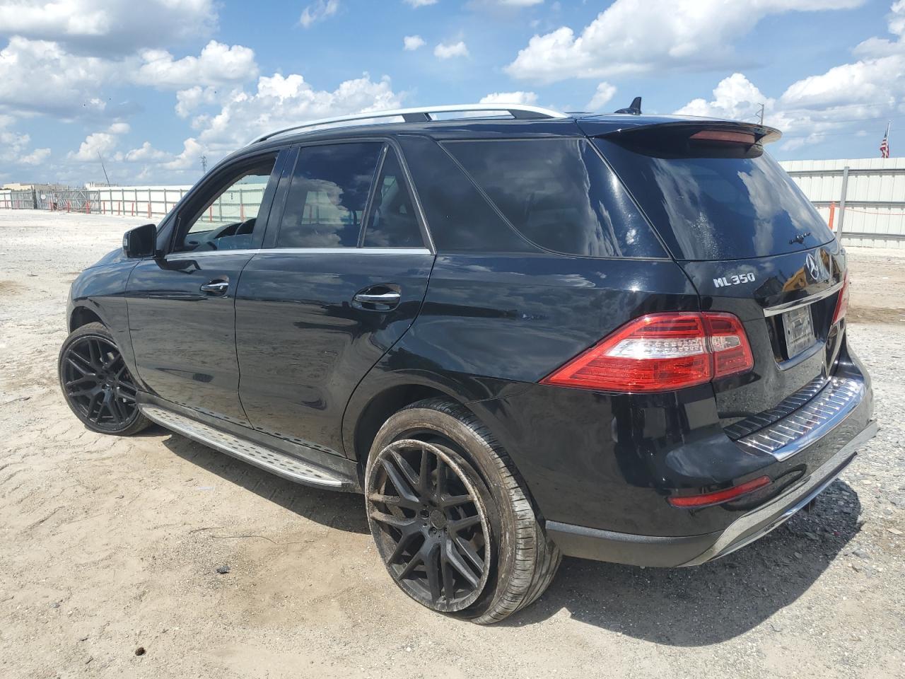 2014 Mercedes-Benz Ml 350 4Matic - Image 2