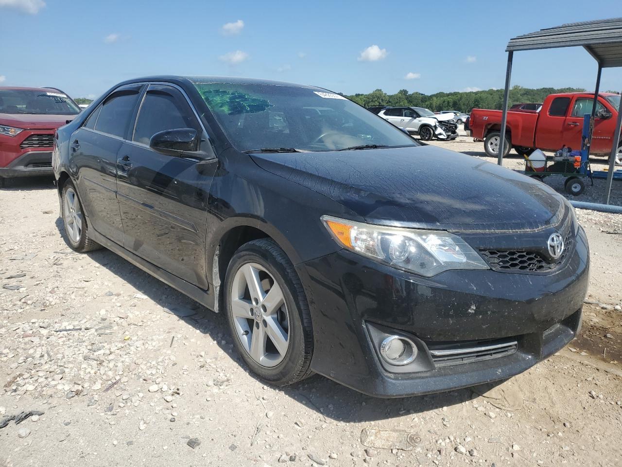 2014 Toyota Camry Se - Image 4