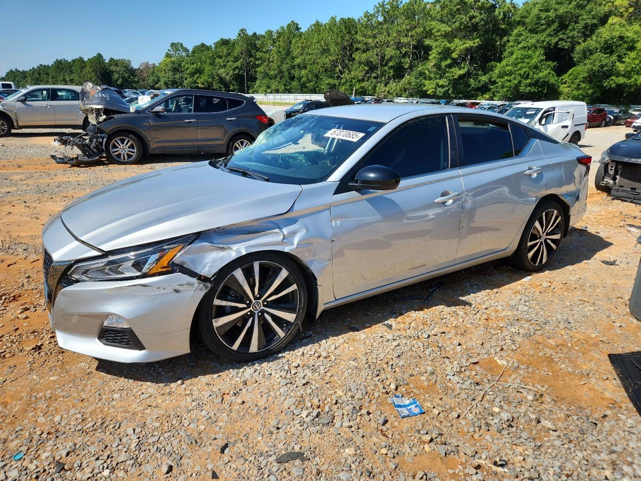 2022 Nissan Altima Sr