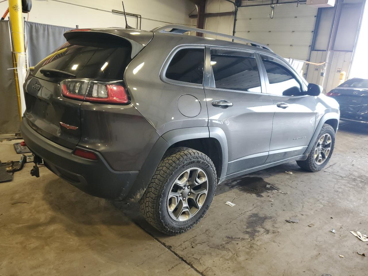 2019 Jeep Cherokee Trailhawk - Фото 3