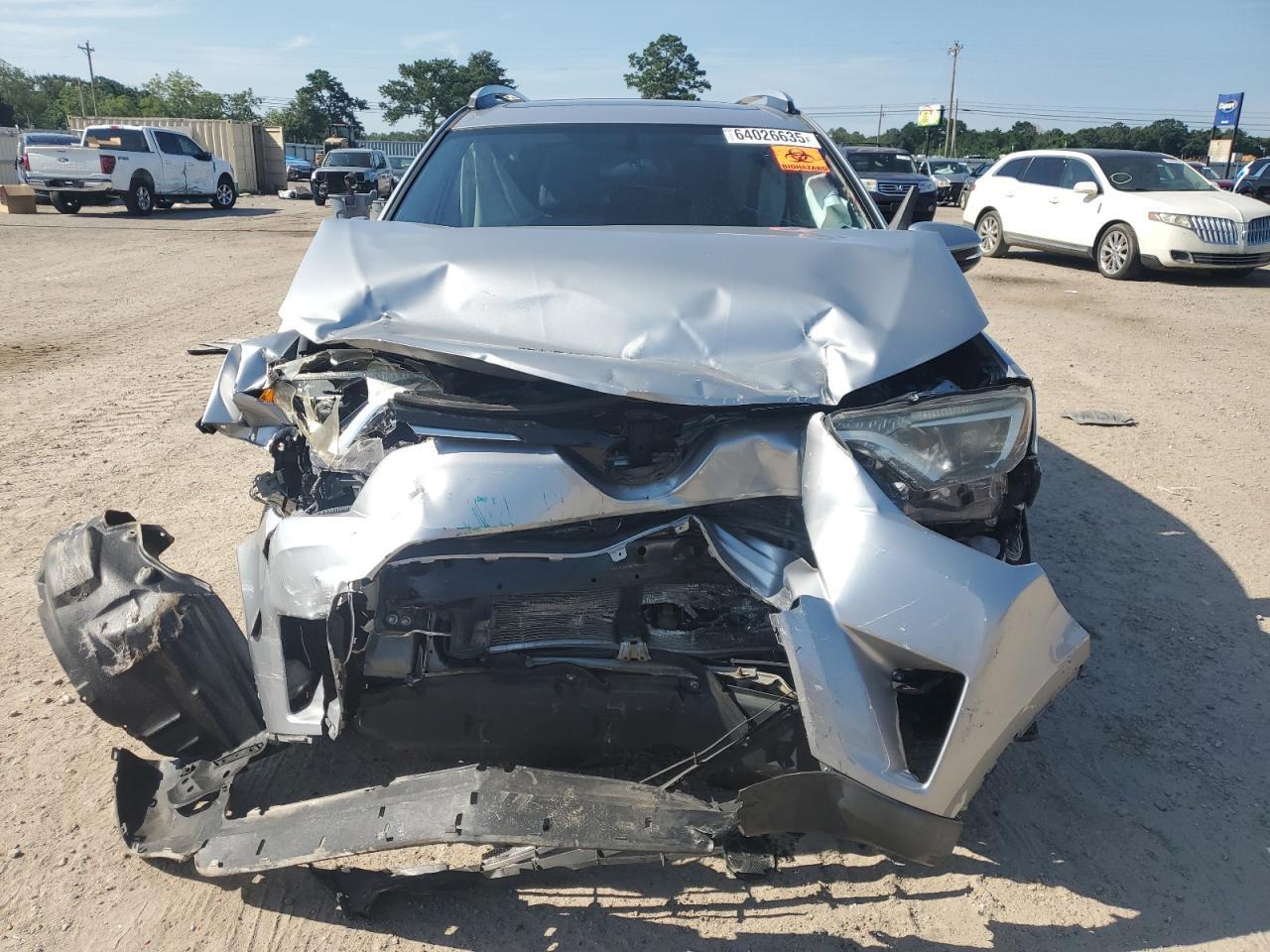 2016 Toyota Rav4 Xle - Image 5