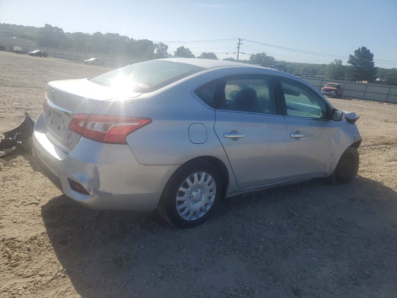 2018 Nissan Sentra S - Image 3