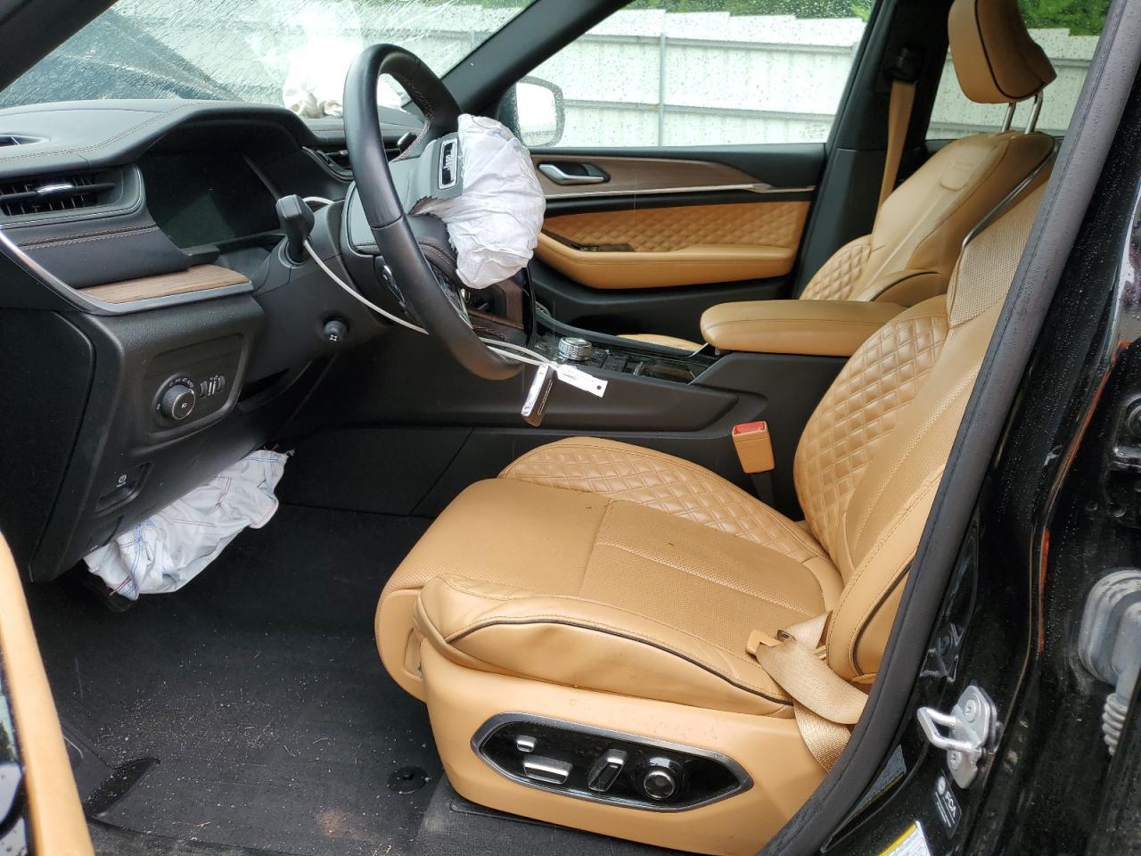 2022 Jeep Grand Cherokee Summit - Image 7