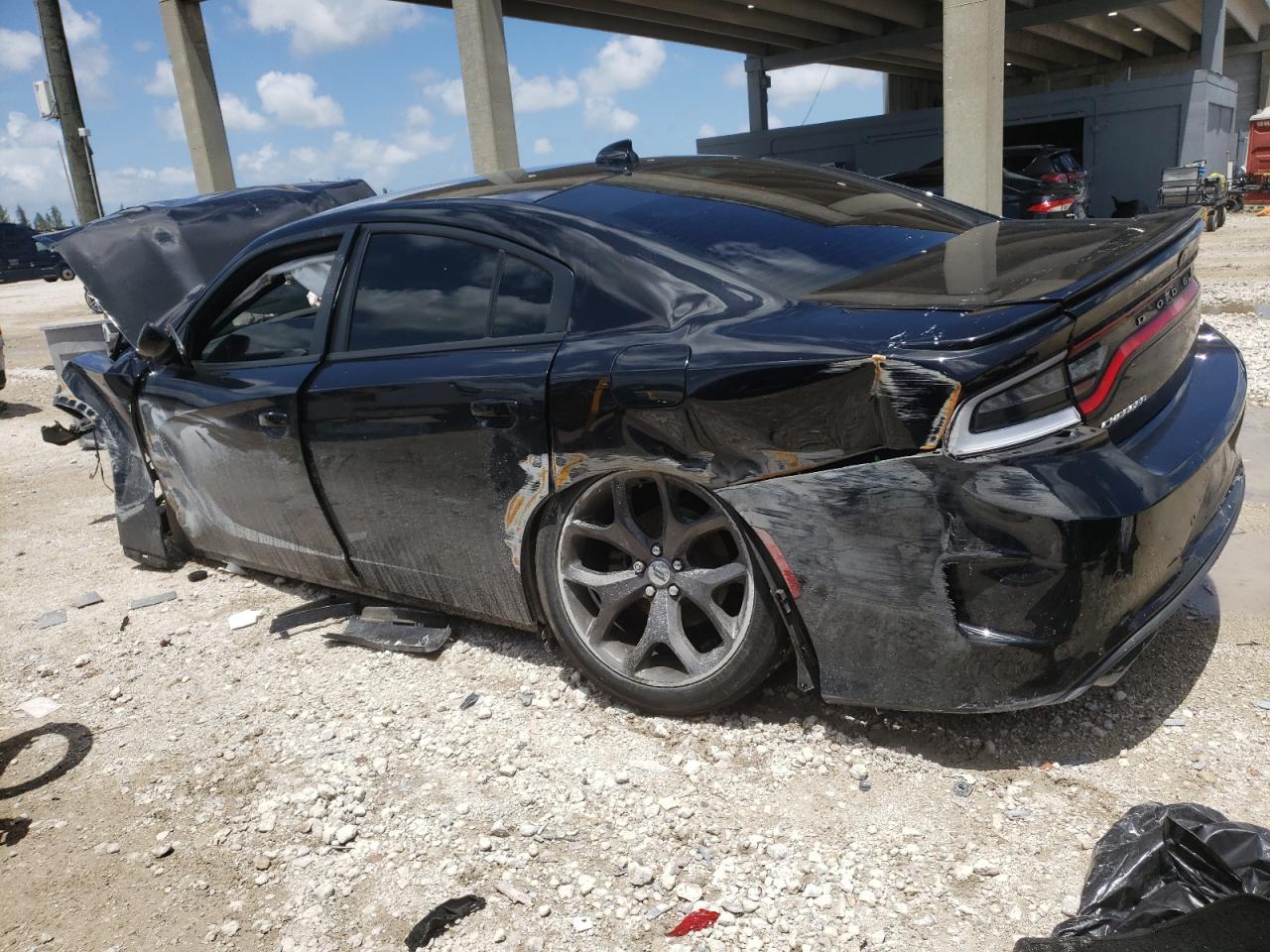 2018 Dodge Charger R/T - Image 2