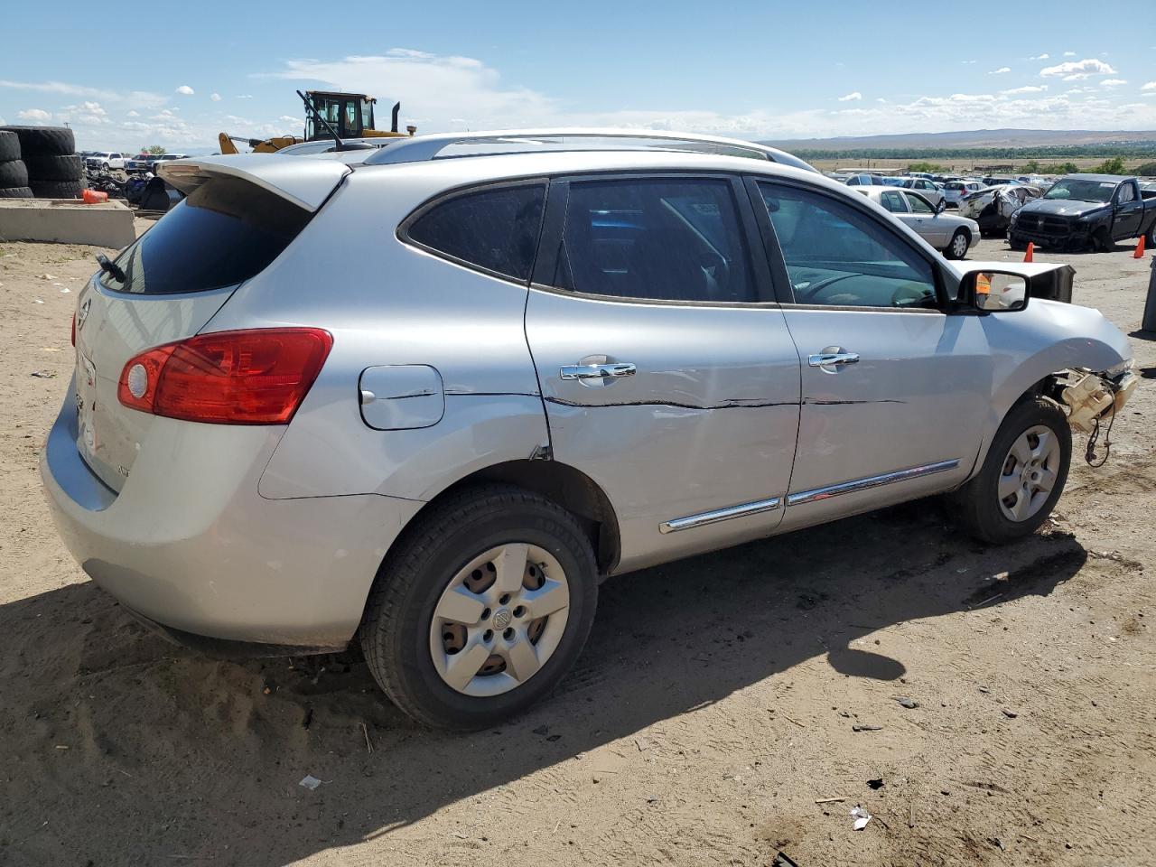 2015 Nissan Rogue Select S - Image 3