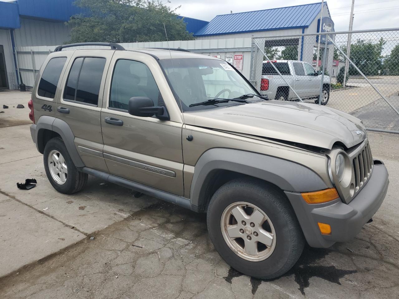 2007 Jeep Liberty Sport - Image 4