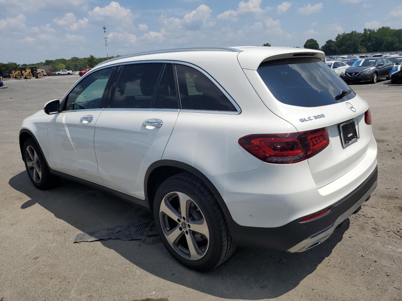 2022 Mercedes-Benz Glc 300 4Matic - Фото 2
