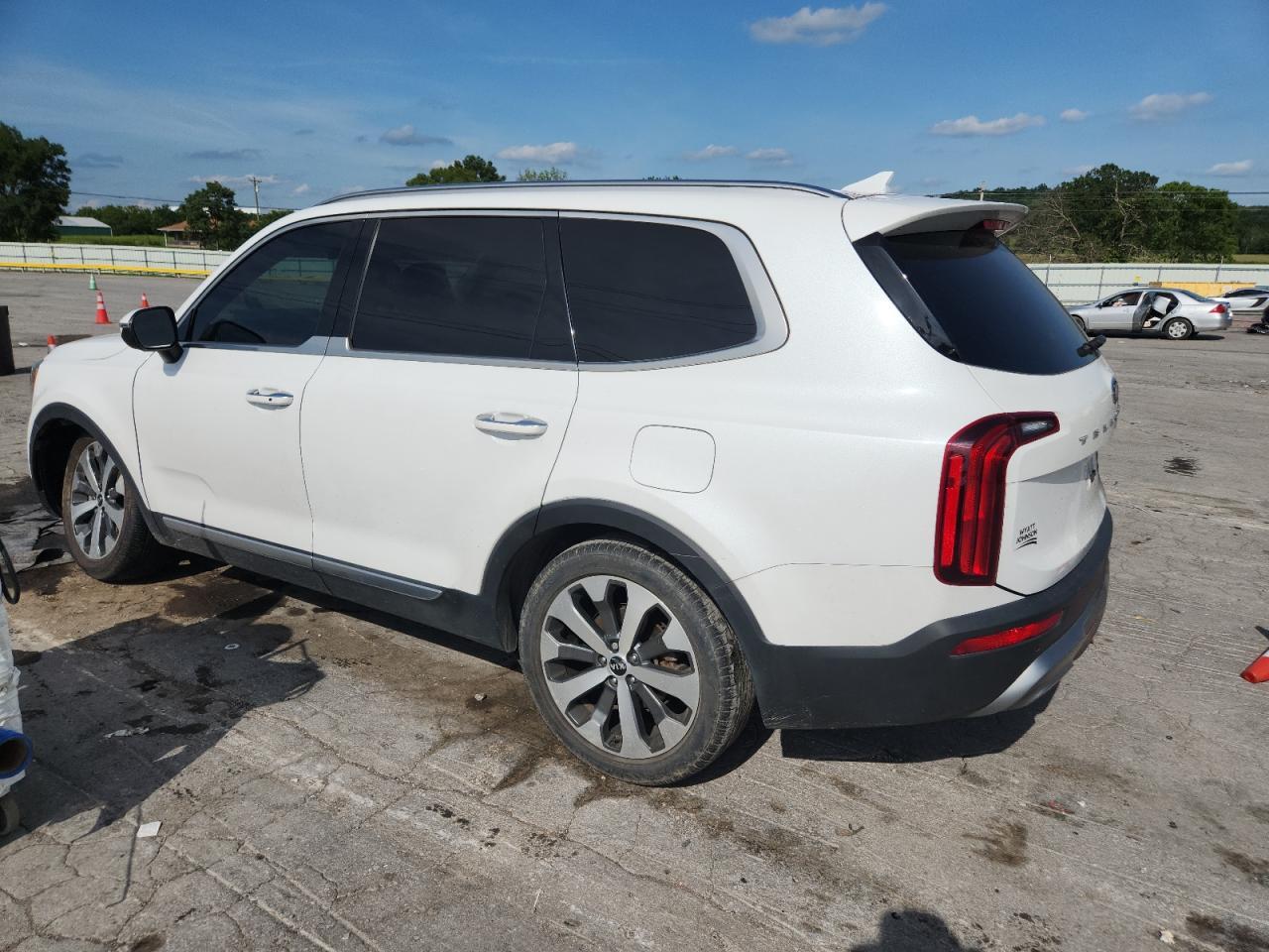2020 Kia Telluride S - Фото 2