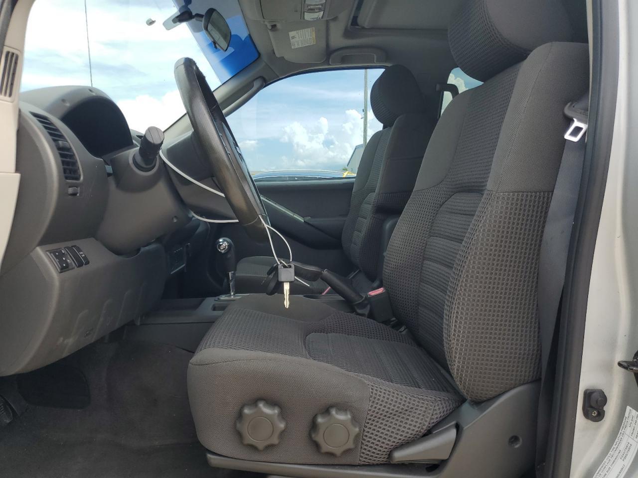 2005 Nissan Frontier Crew Cab Le - Image 7