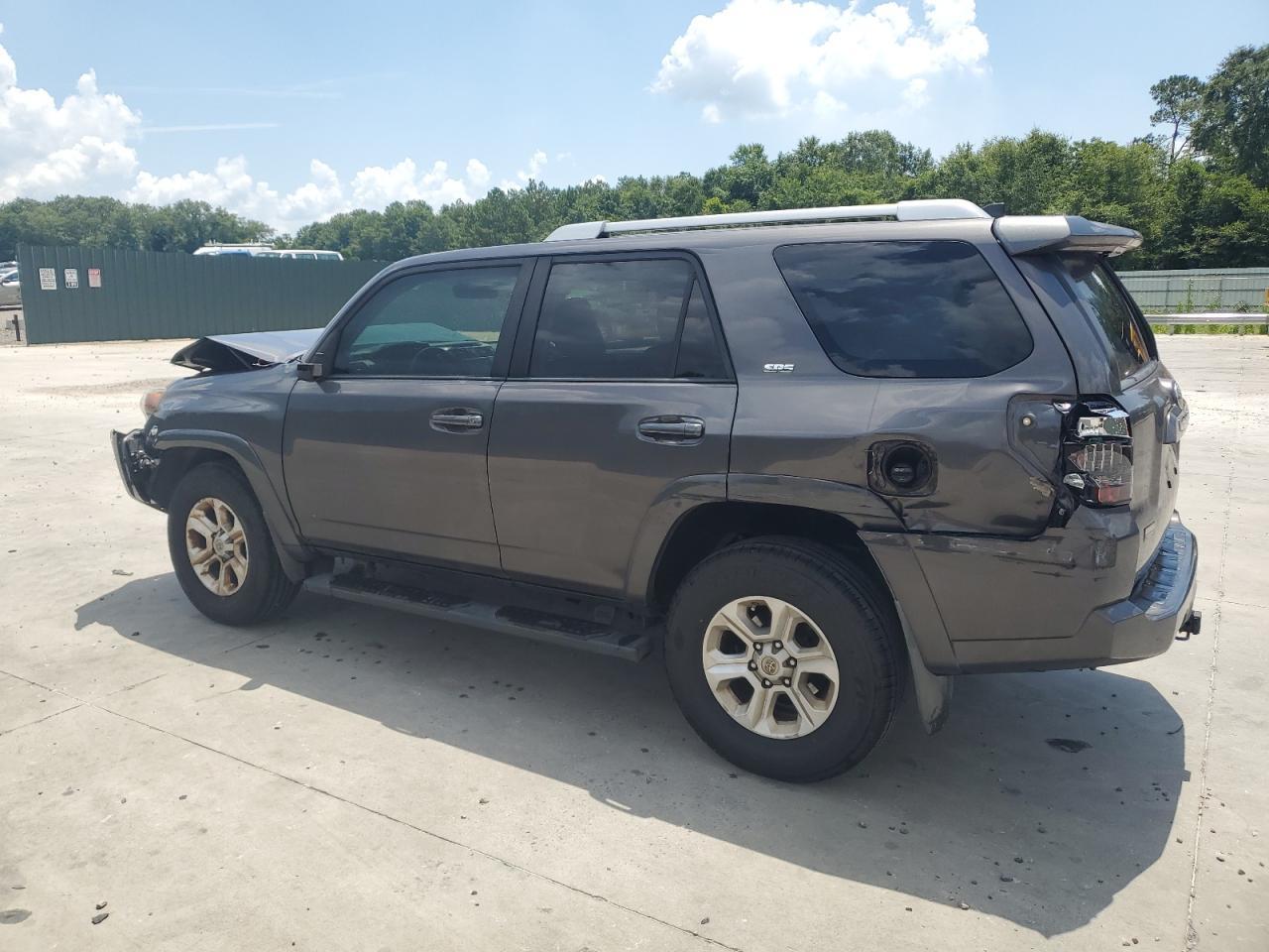 2017 Toyota 4Runner Sr5 - Image 2