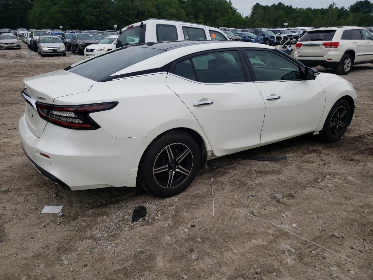 2021 Nissan Maxima Platinum - Image 3