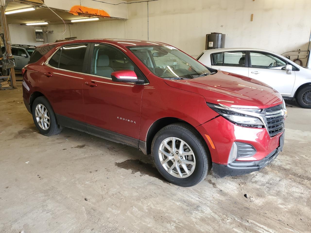 2022 Chevrolet Equinox Lt - Image 4