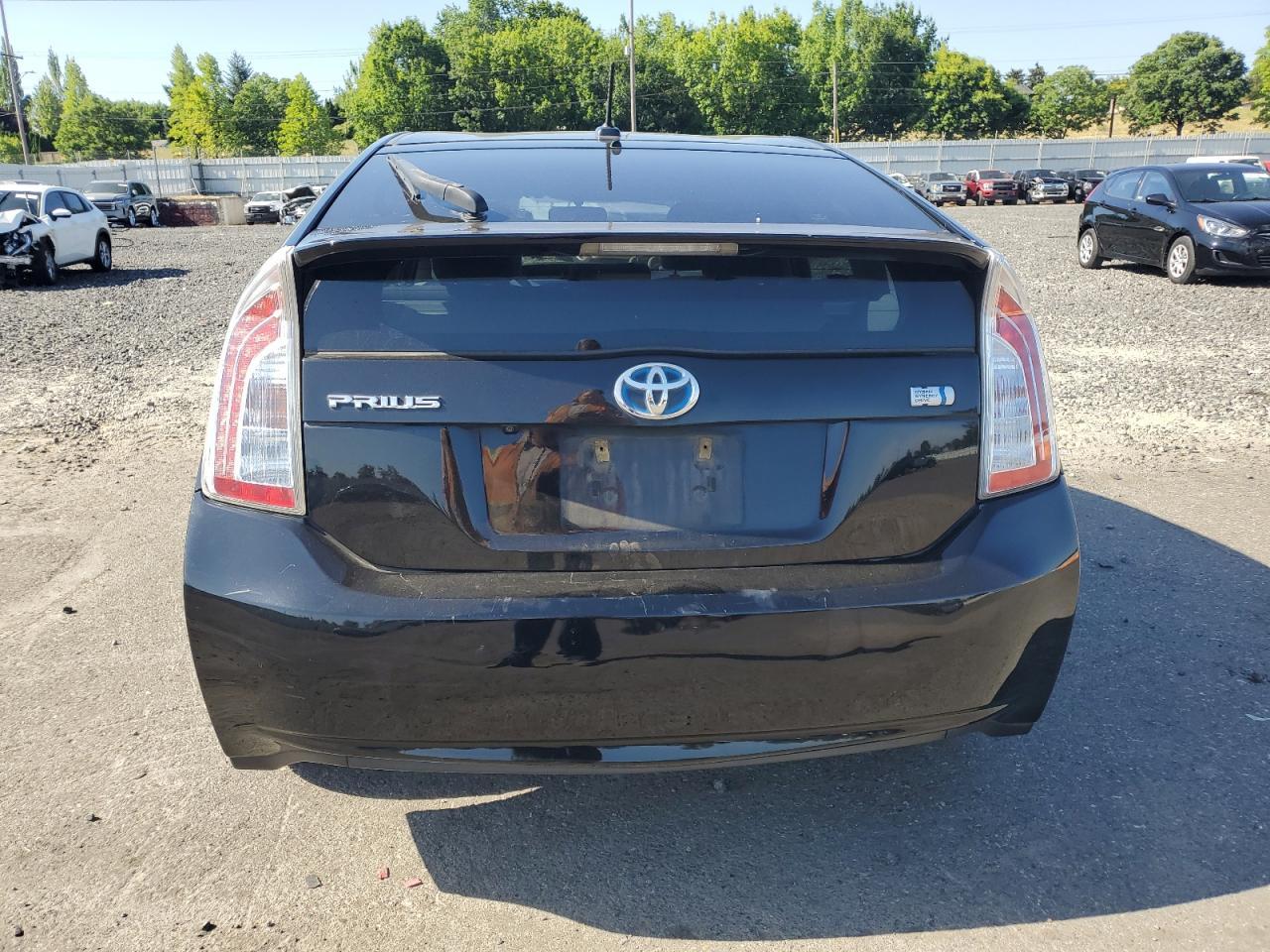 2013 Toyota Prius - Image 6