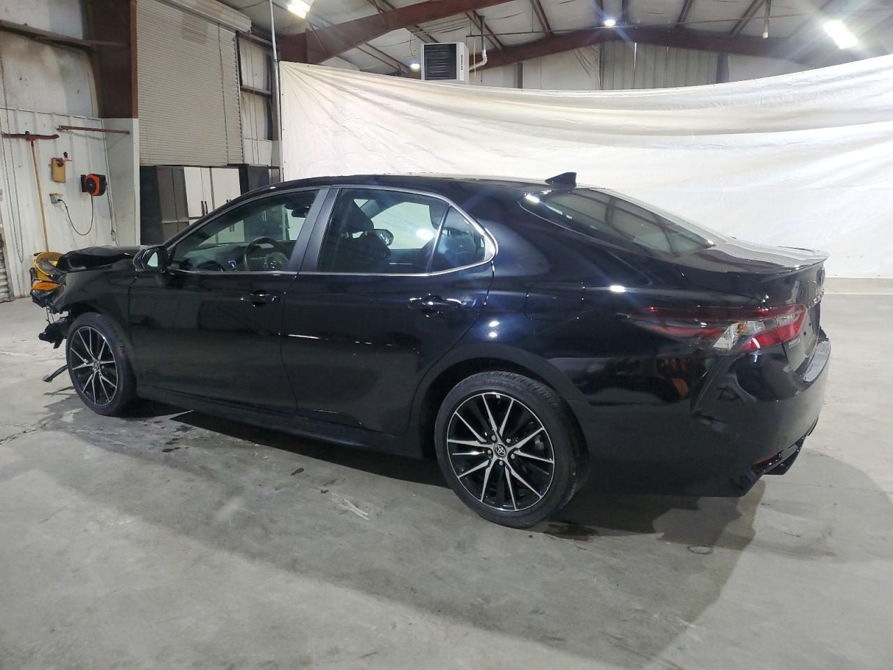 2024 Toyota Camry Se Night Shade - Фото 2