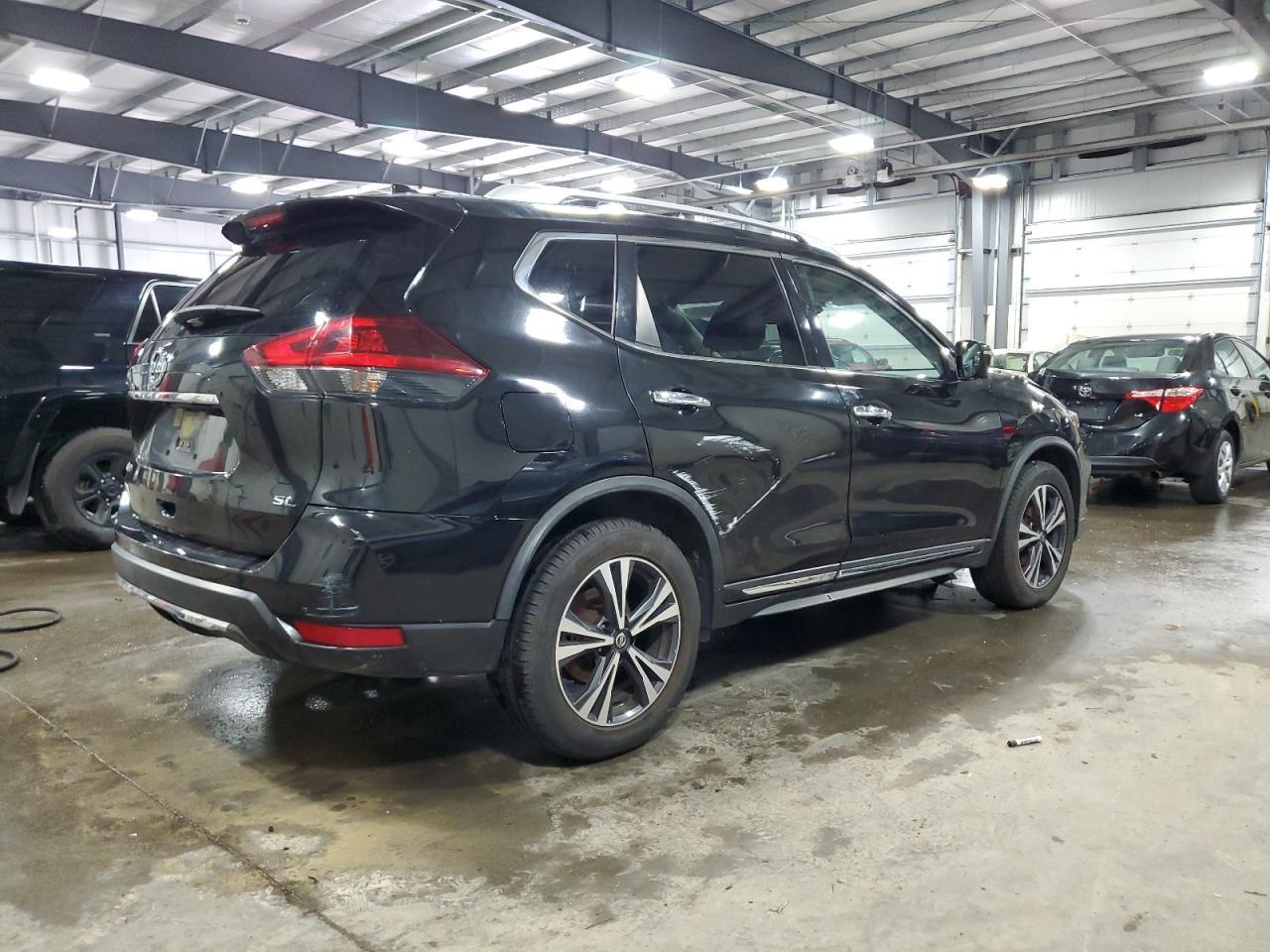 2018 Nissan Rogue S - Фото 3