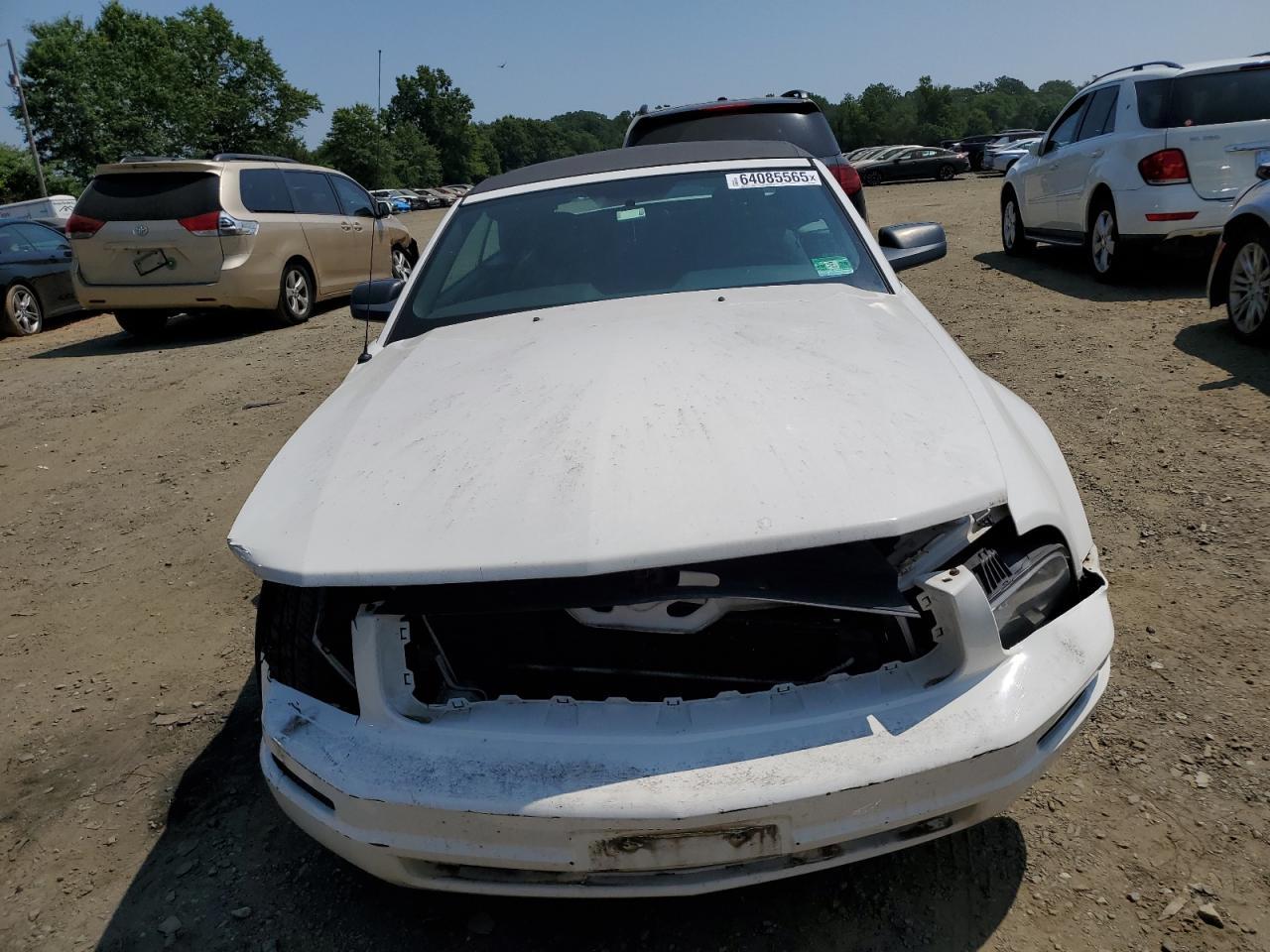 2008 Ford Mustang - Image 5
