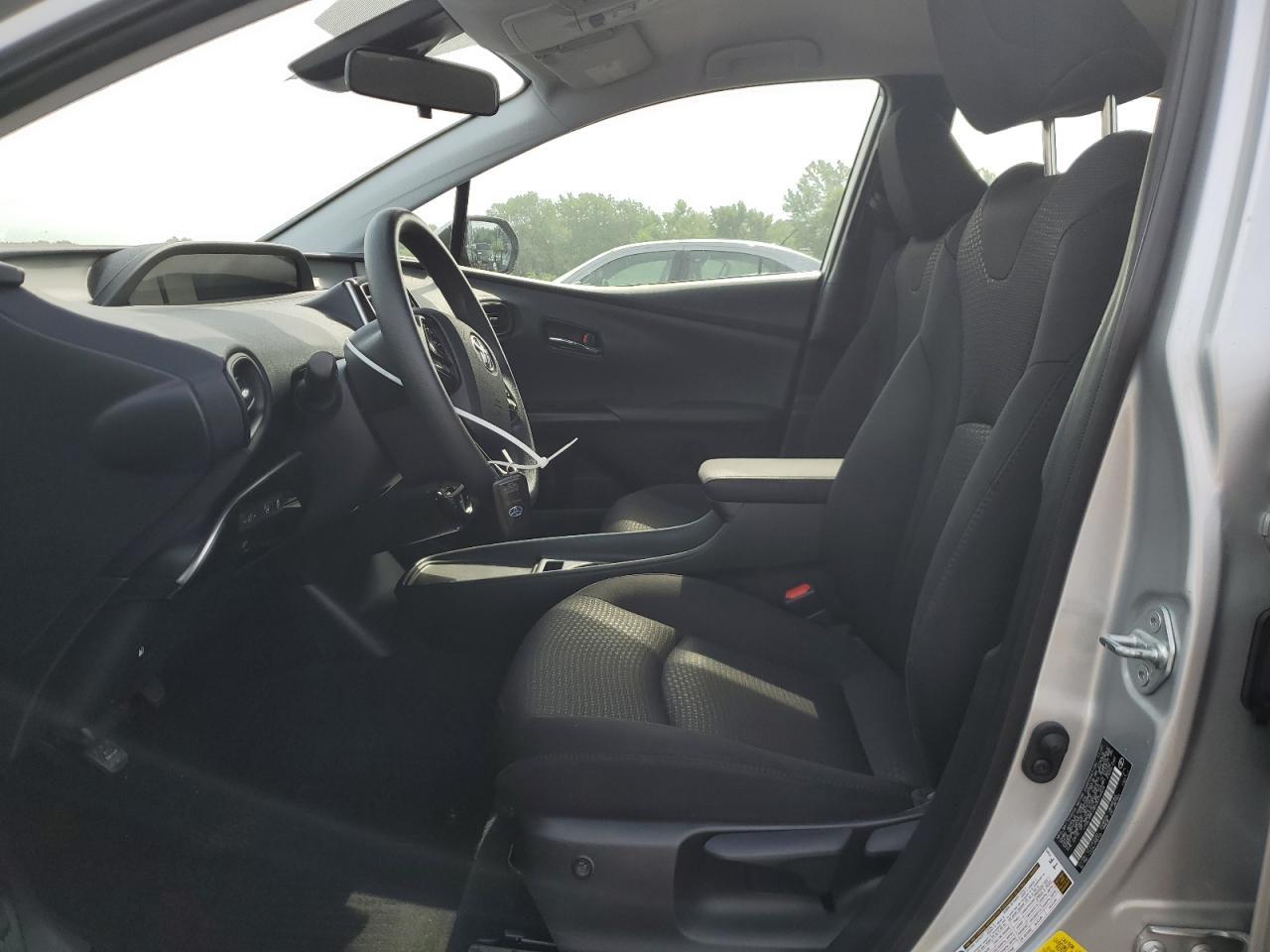 2022 Toyota Prius Le - Фото 7