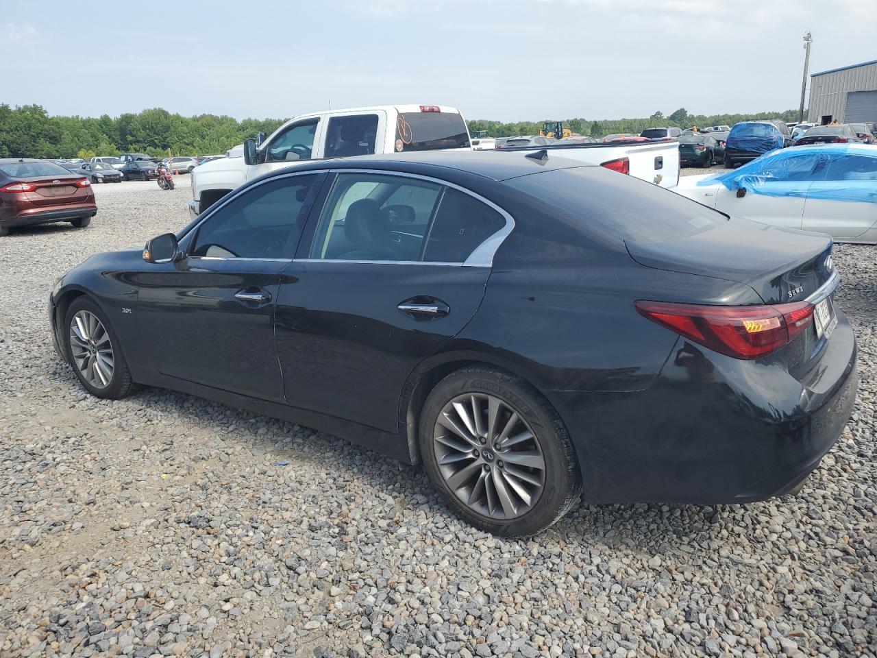 2018 Infiniti Q50 Luxe - Фото 2