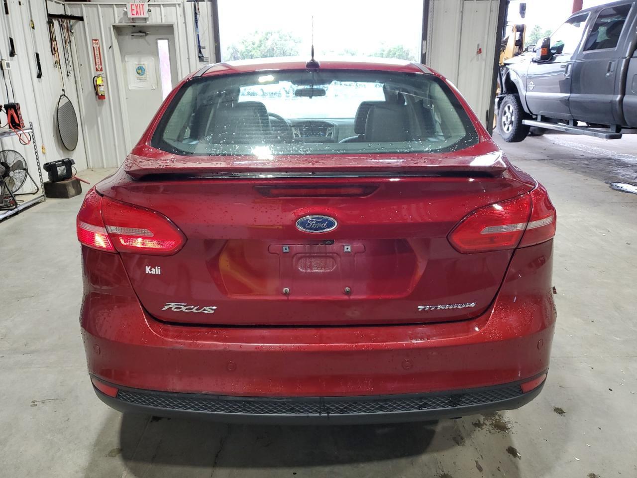 2017 Ford Focus Titanium - Image 6