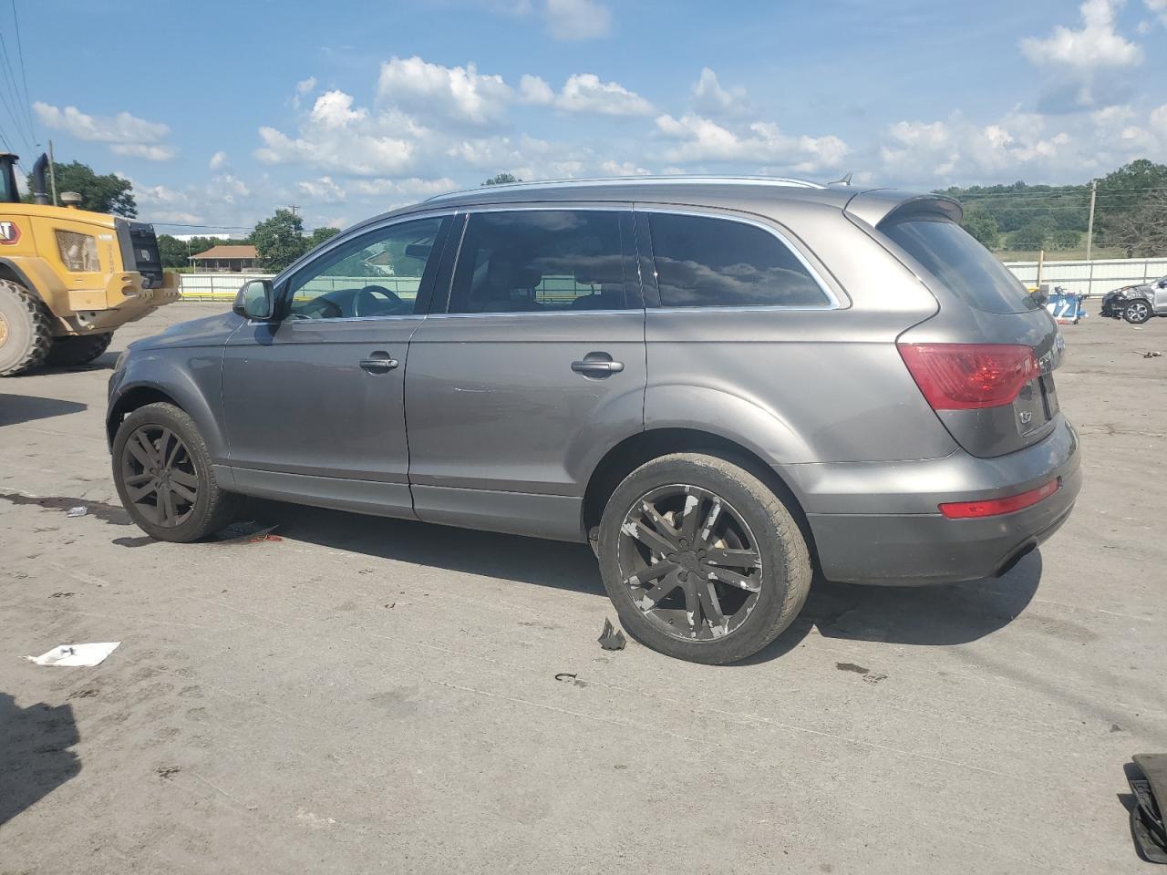 2012 Audi Q7 Premium Plus - Image 2