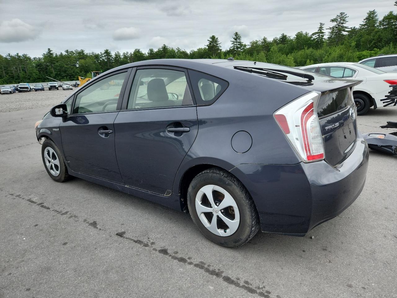 2012 Toyota Prius - Image 2
