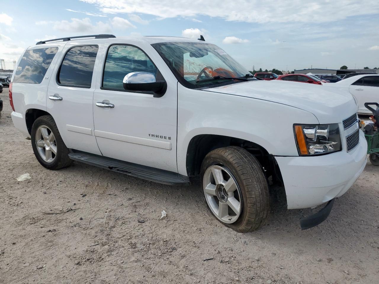 2008 Chevrolet Tahoe C1500 - Image 4