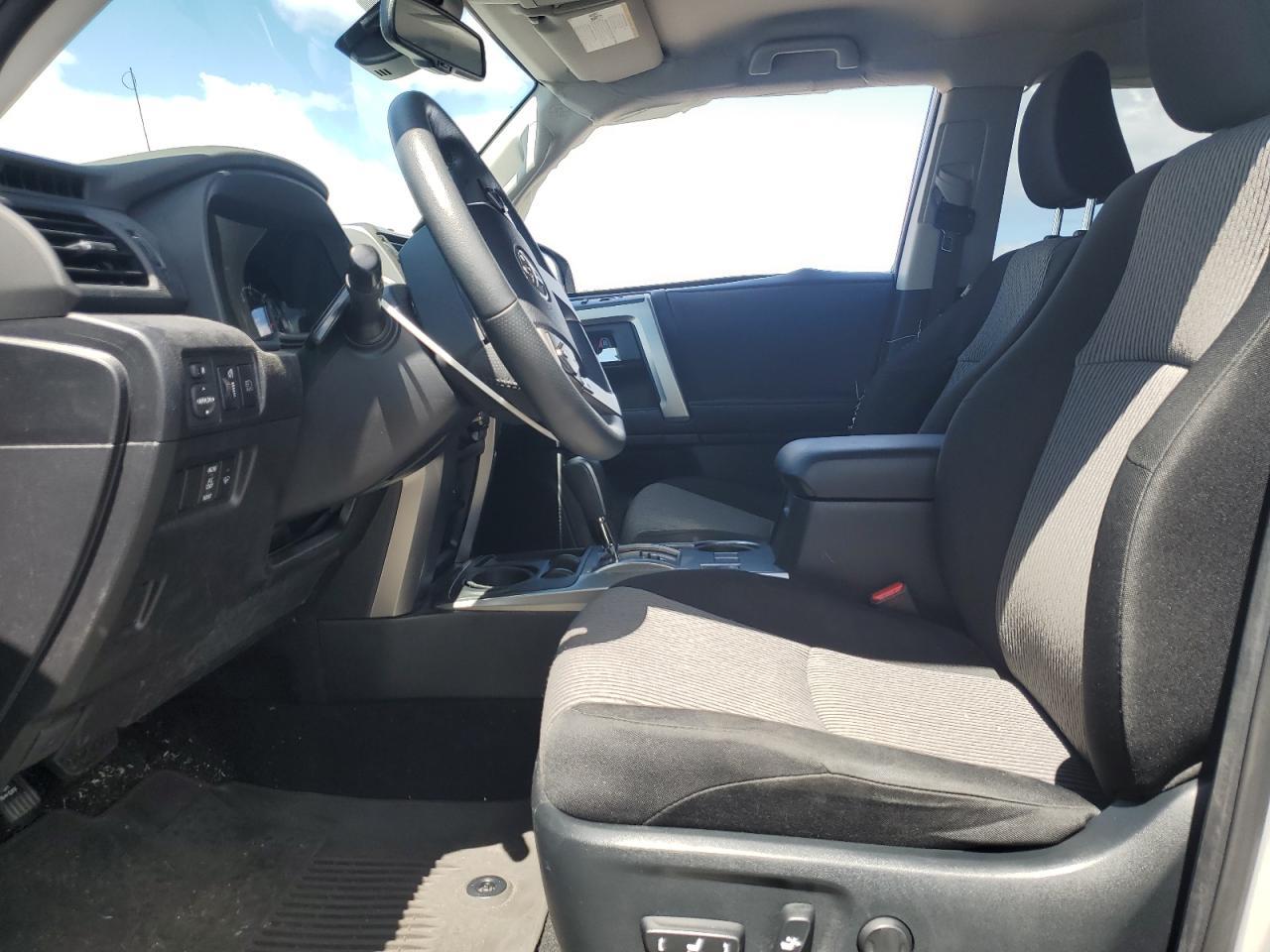 2024 Toyota 4Runner Sr5 - Image 7