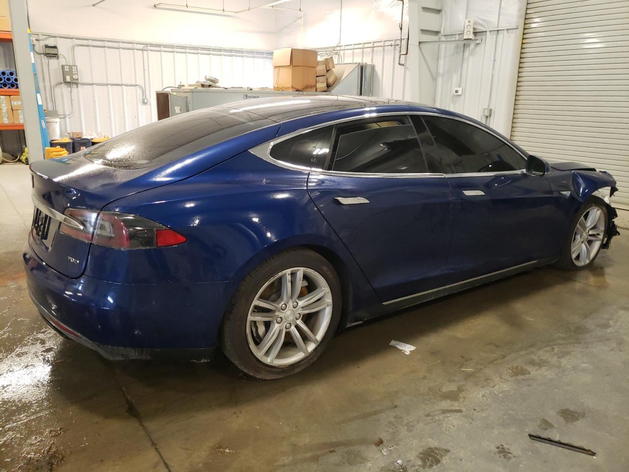 2015 Tesla Model S 70D - Image 3