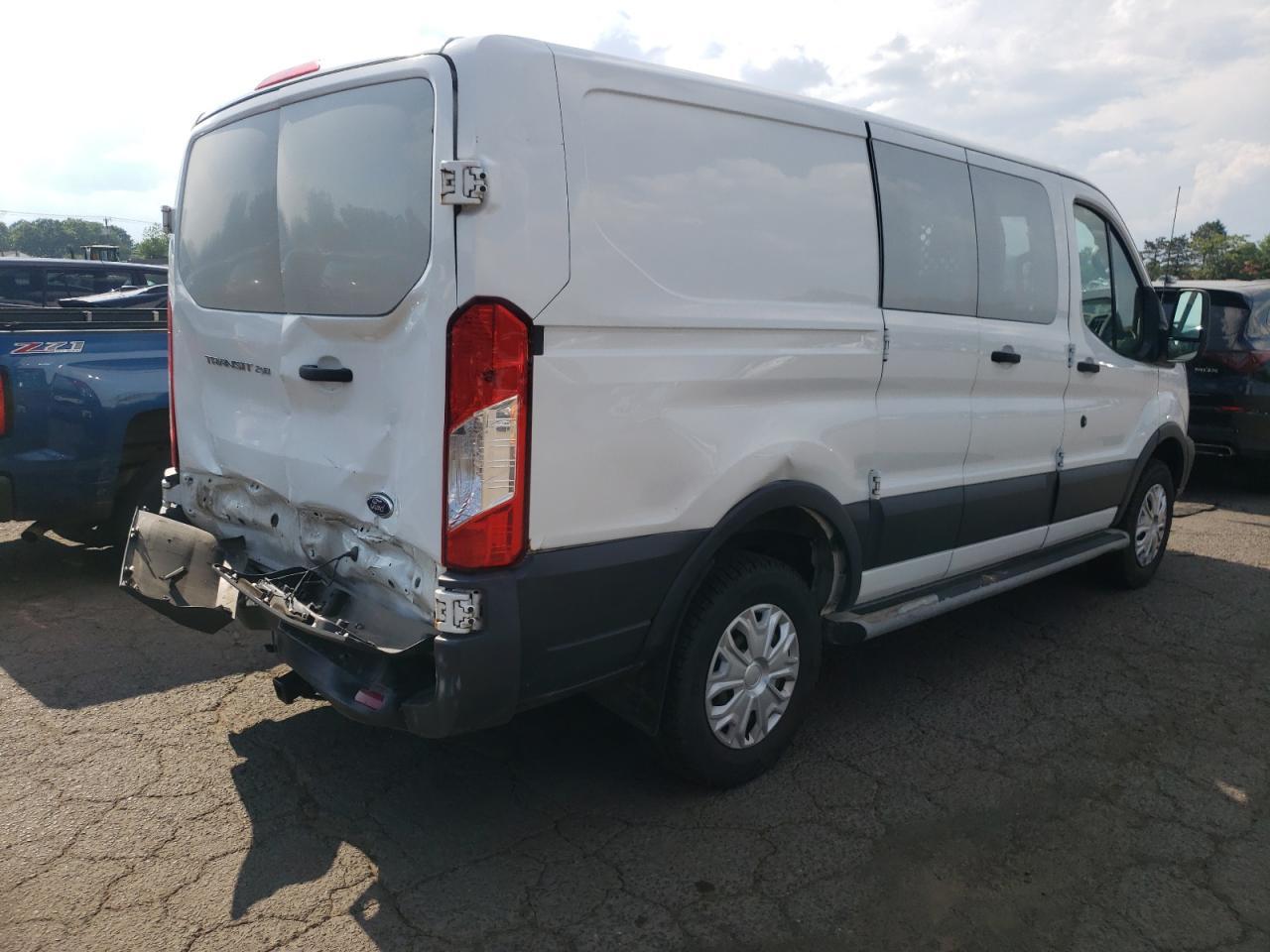 2016 Ford Transit T-250 - Фото 3