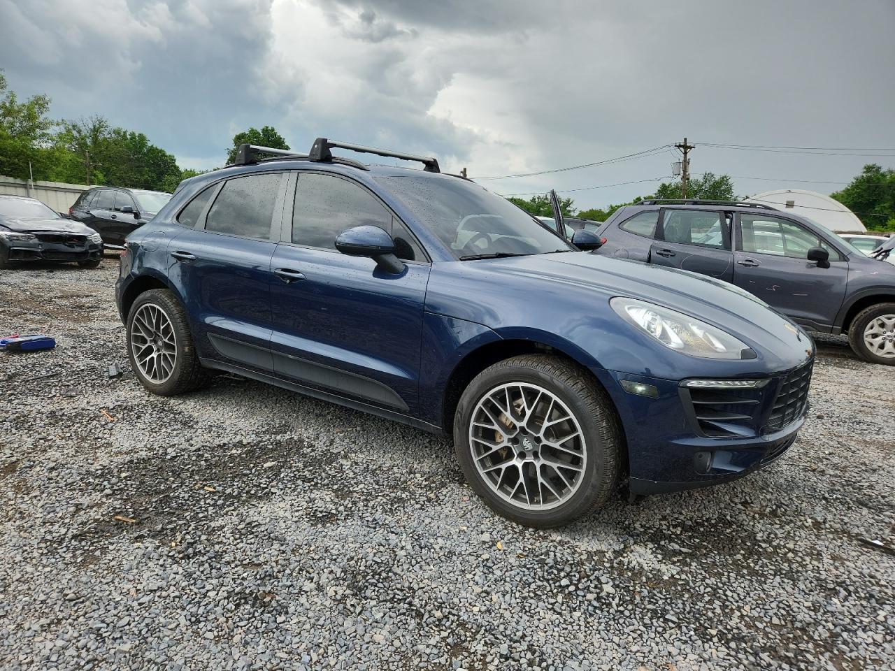 2015 Porsche Macan S - Image 4