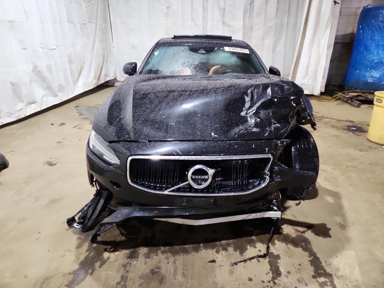 2018 Volvo S90 T5 Momentum - Image 5