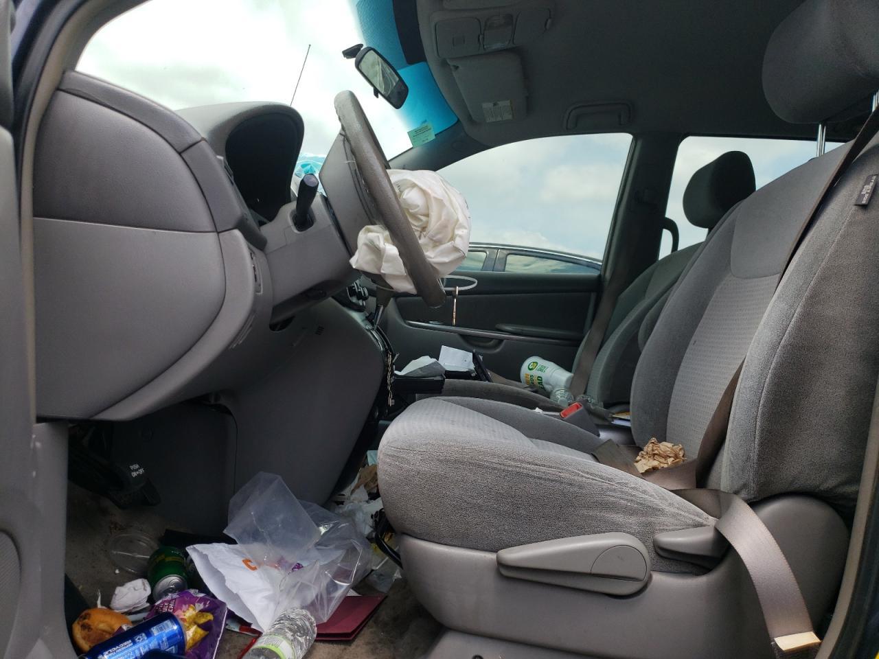 2007 Toyota Sienna Ce - Image 7