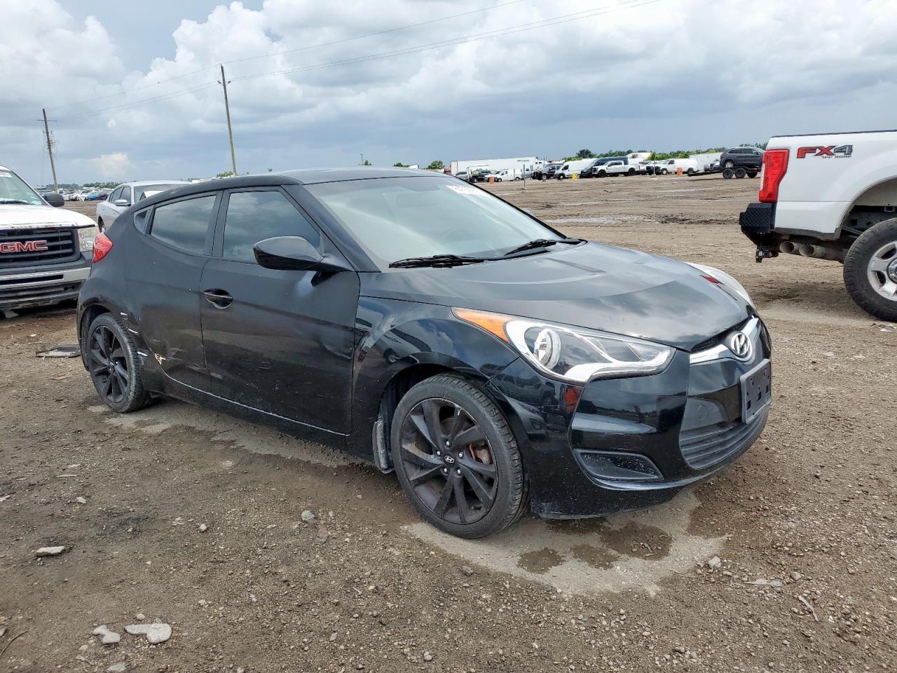 2016 Hyundai Veloster - Фото 4