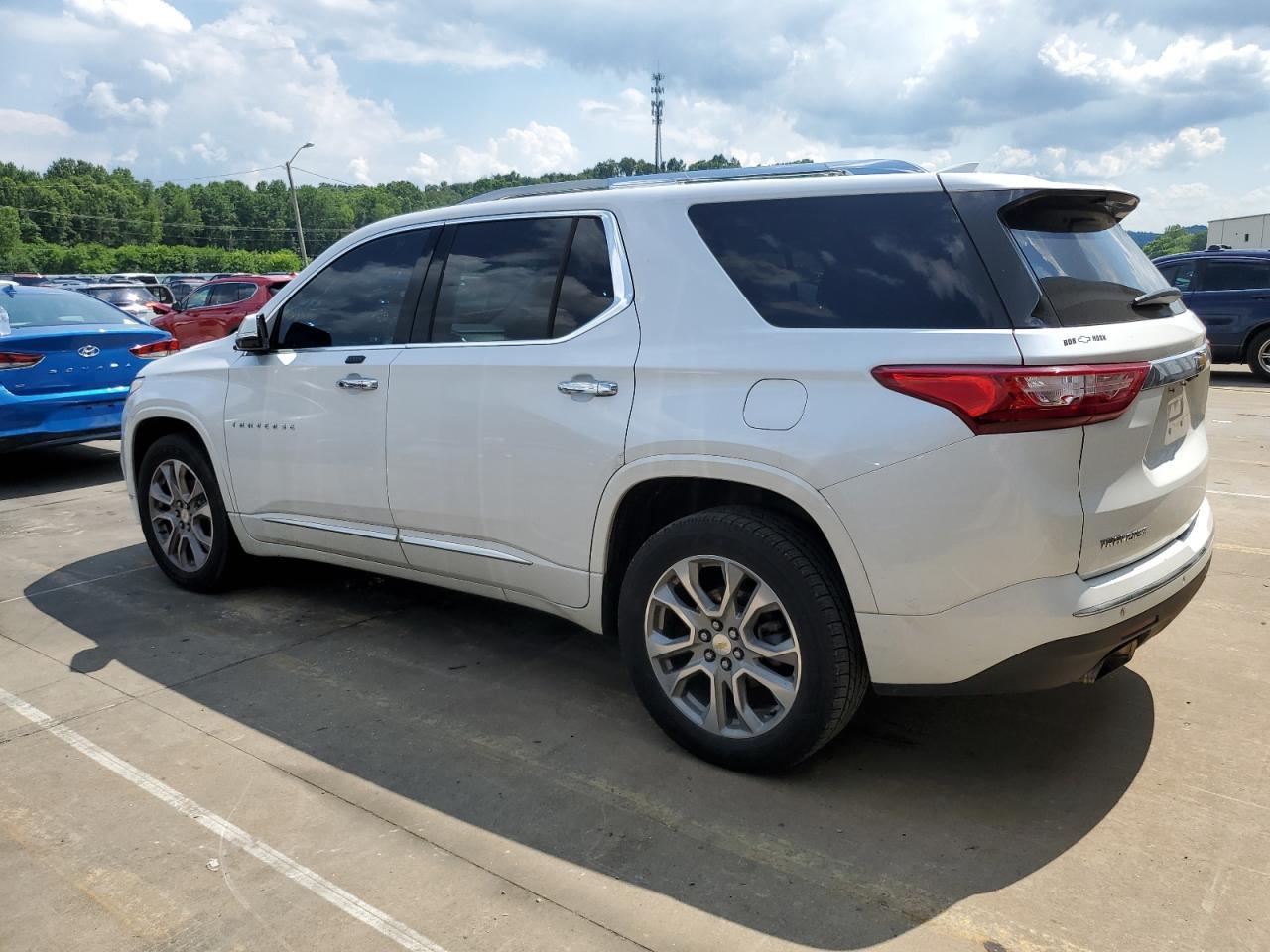 2018 Chevrolet Traverse Premier - Image 2