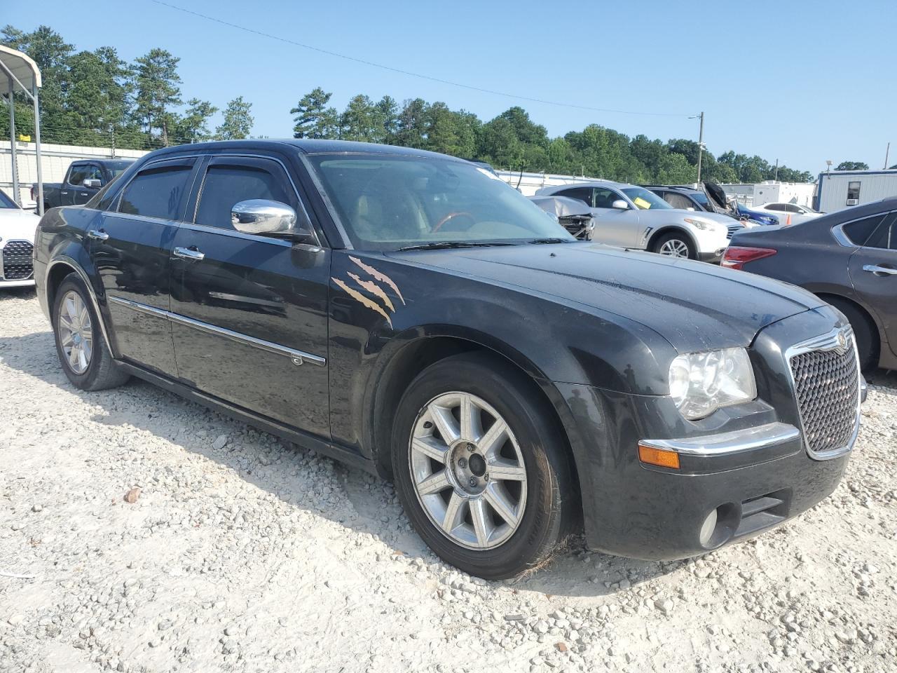 2010 Chrysler 300C - Фото 4