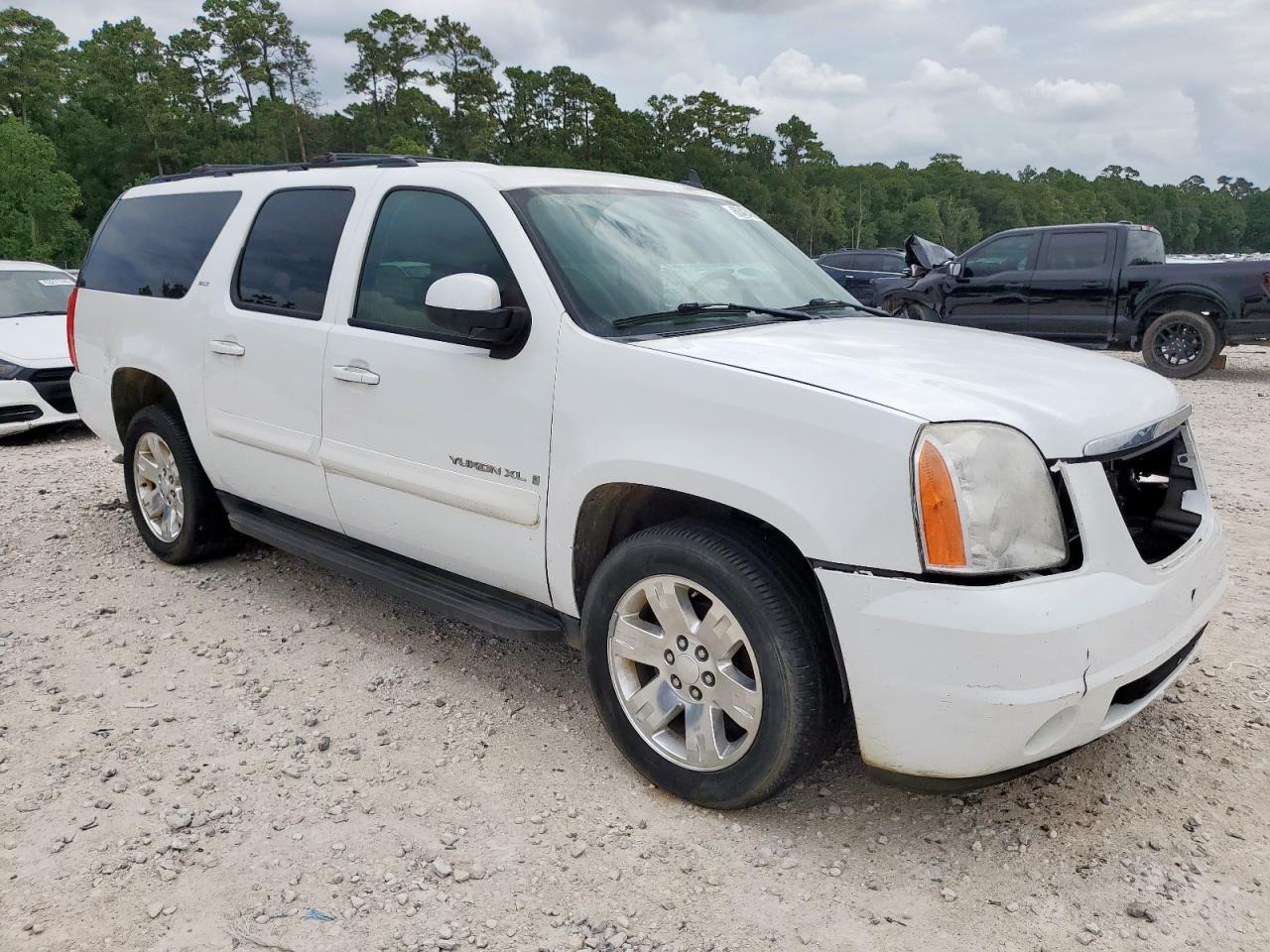 2008 GMC Yukon Xl C1500 - Image 4