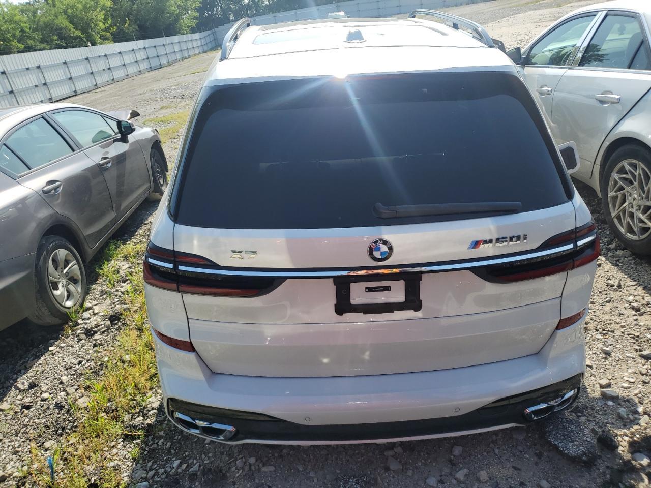 2025 BMW X7 M60I - Фото 6