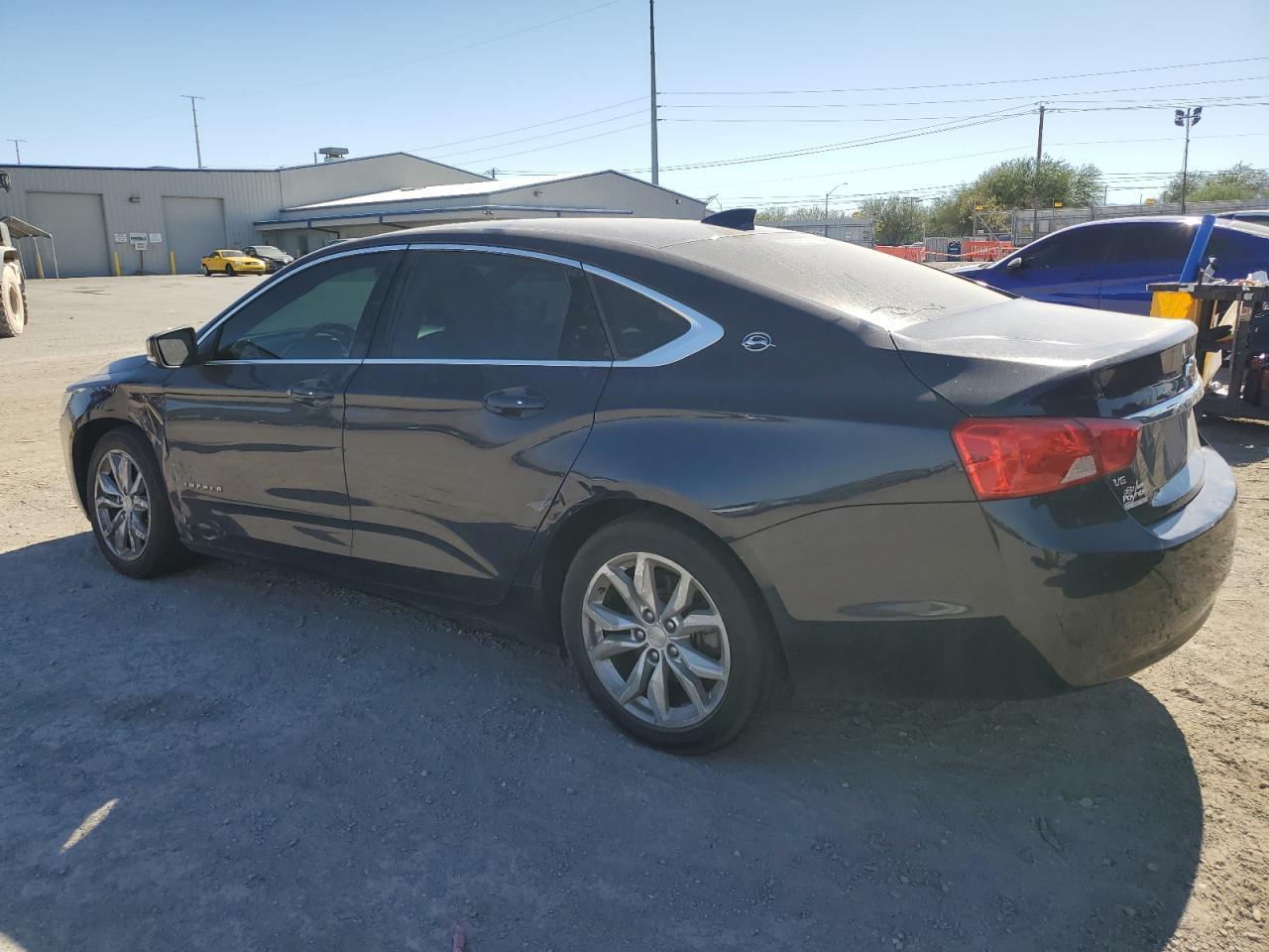 2018 Chevrolet Impala Lt - Фото 2