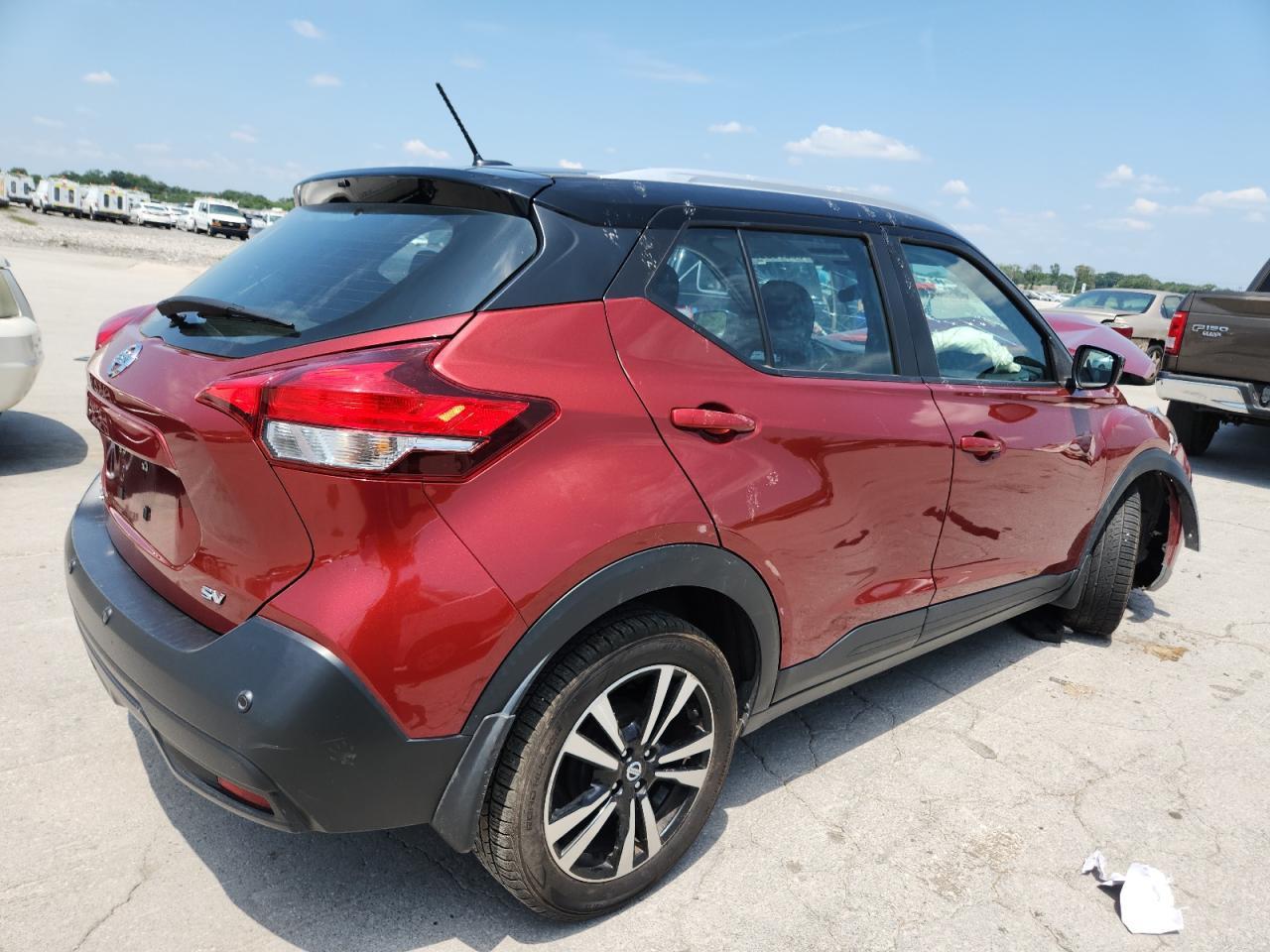 2020 Nissan Kicks Sv - Image 3