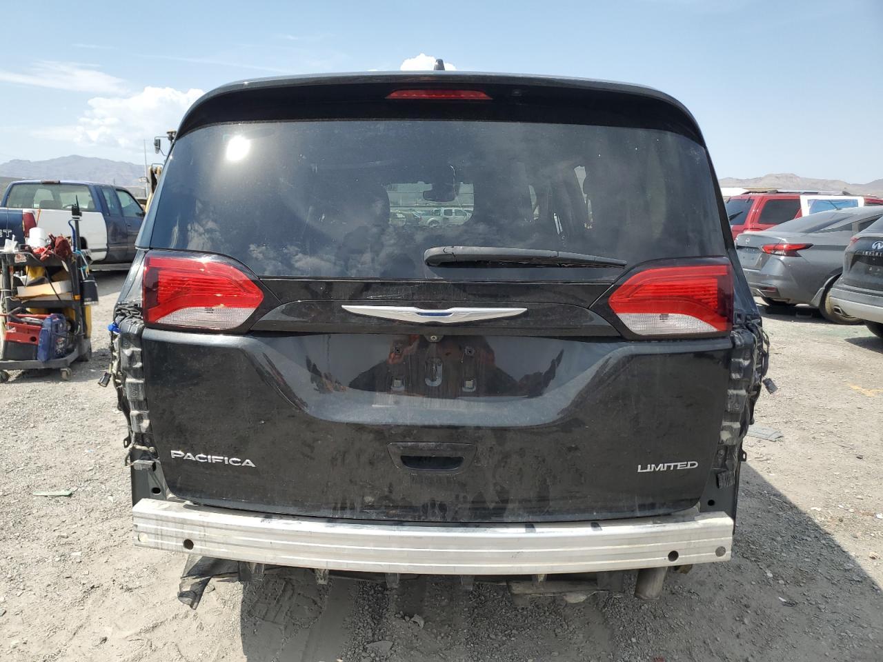 2017 Chrysler Pacifica Limited - Фото 6