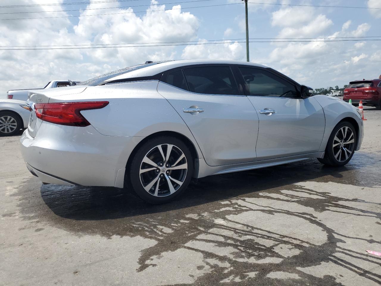 2017 Nissan Maxima 3.5S - Image 3