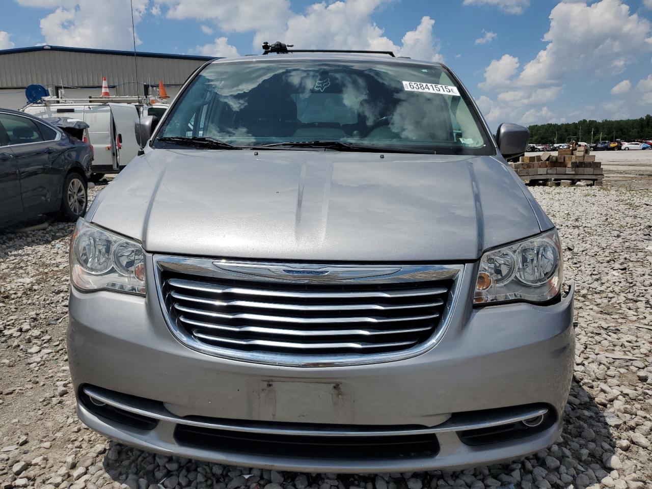 2015 Chrysler Town & Country Touring - Image 5
