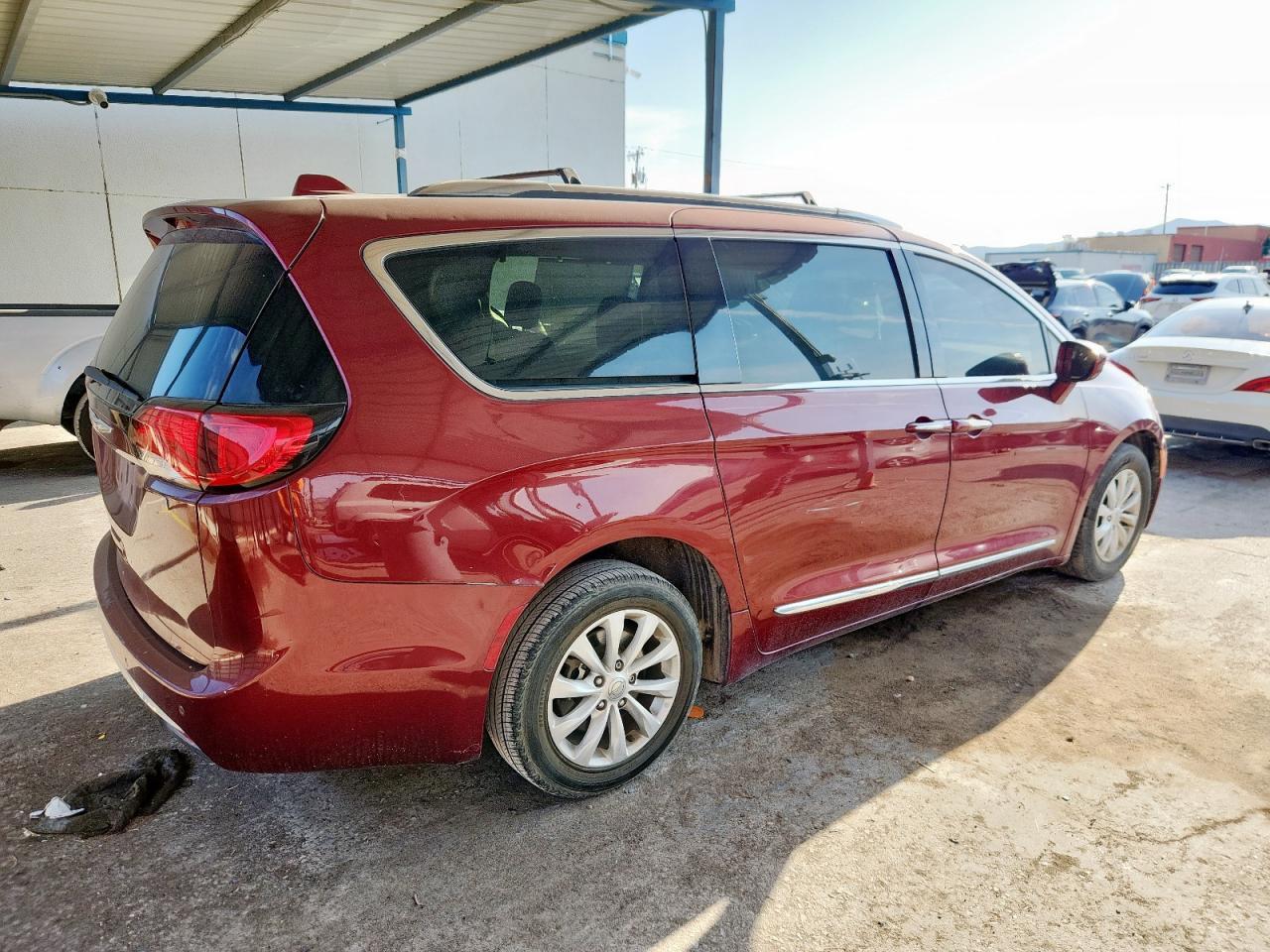 2019 Chrysler Pacifica Touring L - Фото 3