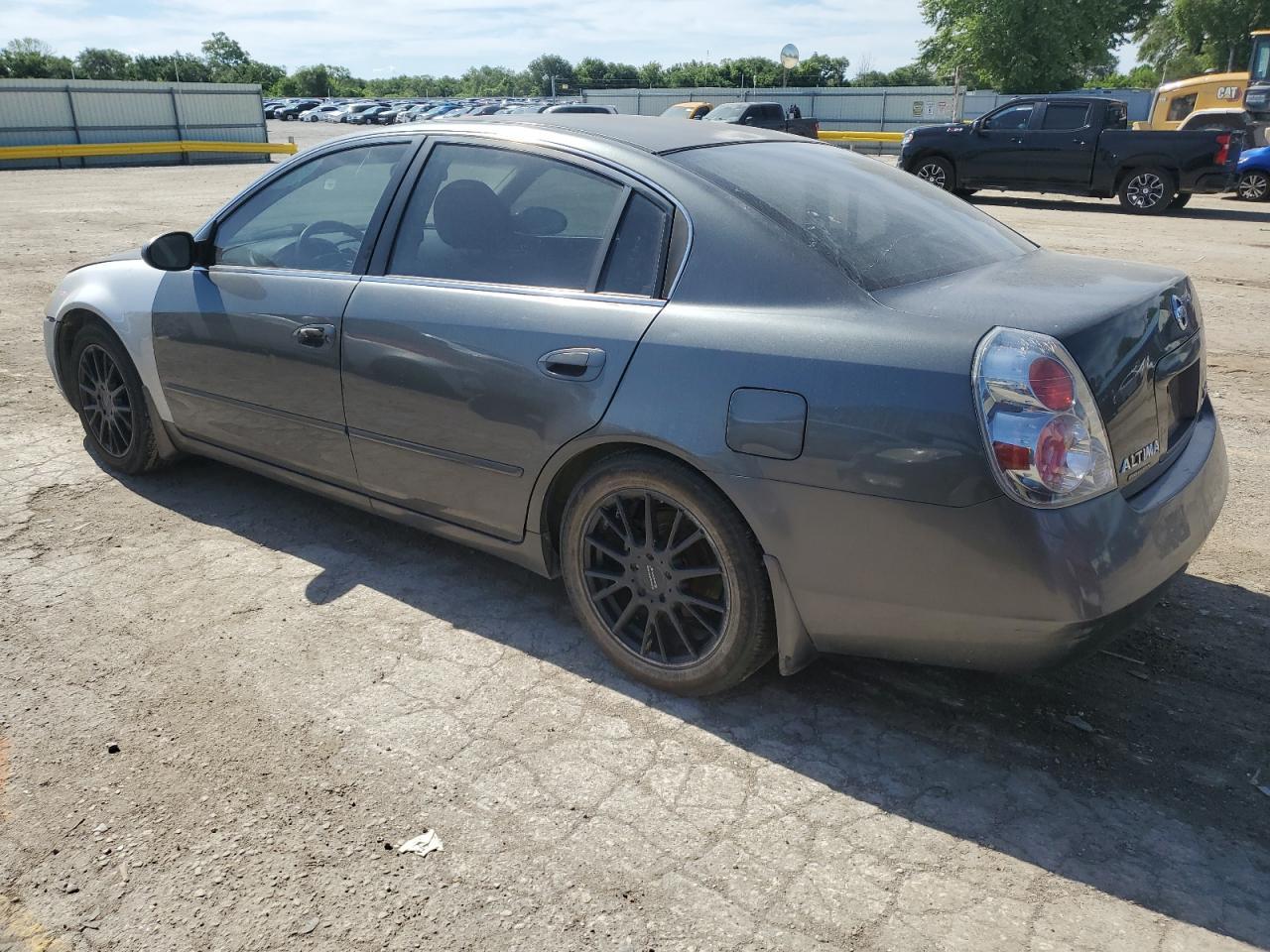 2005 Nissan Altima S - Image 3
