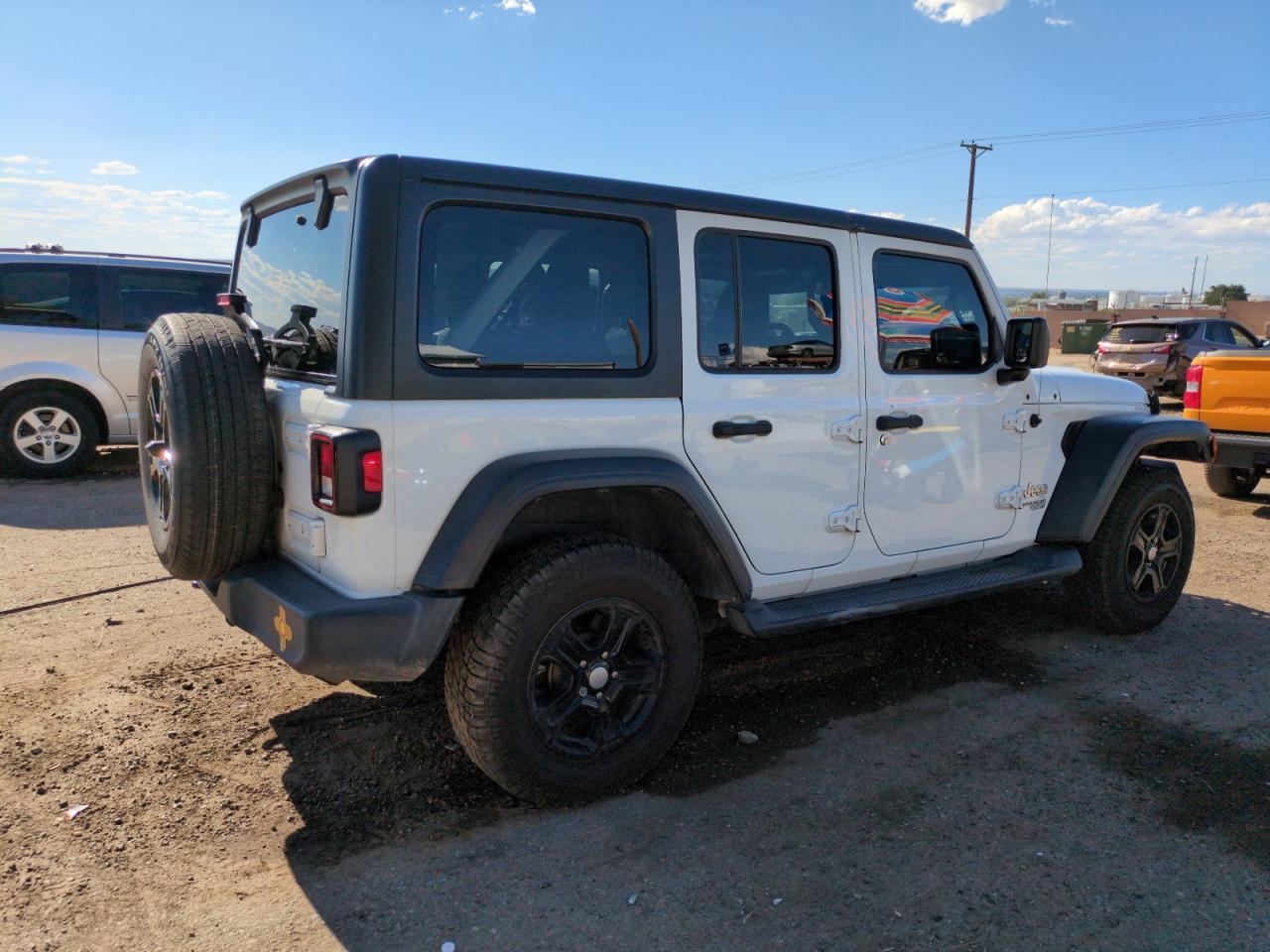2020 Jeep Wrangler Unlimited Sport - Фото 3