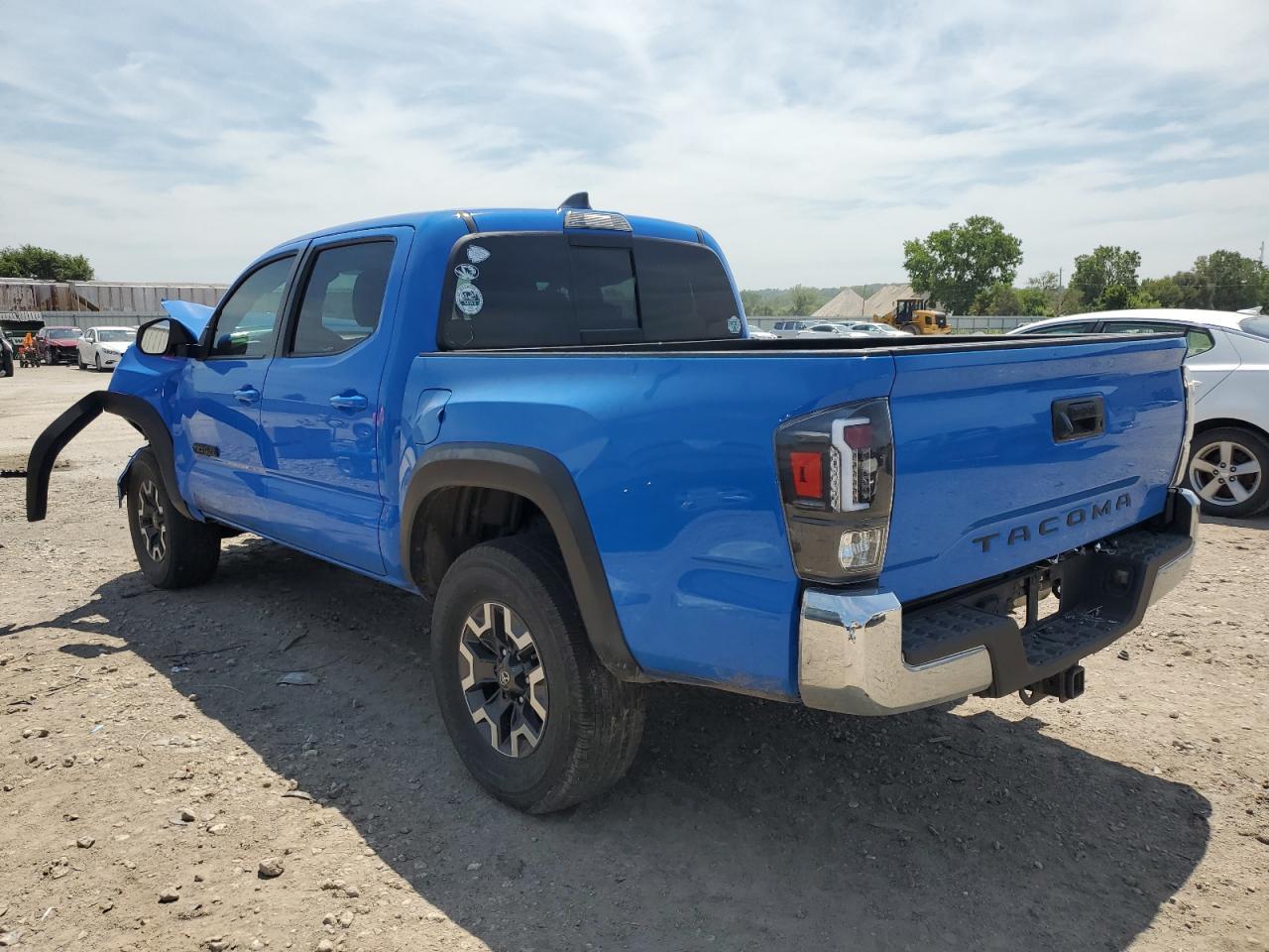 2021 Toyota Tacoma Double Cab - Image 2